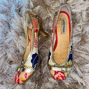 Vintage Y2K Floral Gold Steve Madden Heels